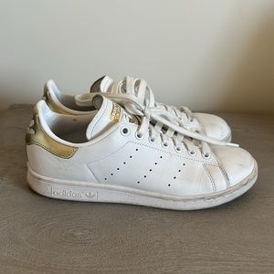 Adidas Stan Smith shoes- white/gold size 7.5